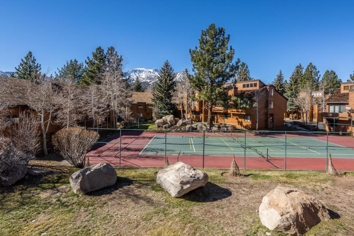 Sunrise 9 Villa Мамът Лейкс Екстериор снимка